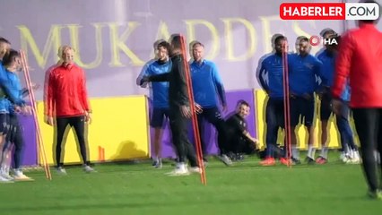 Arda Turan'ın forma vermediği futbolcu İngiltere'ye transfer oldu