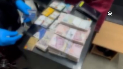 Pos cihazıyla tefecilik yapıp yakalandılar