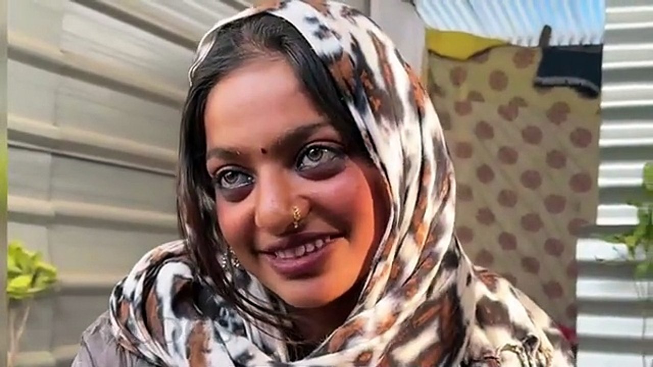 महा कुंभ मेला viral video 😗😊Monalisa viral video.....😗😊 So... sweet