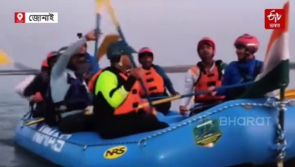 ব্ৰহ্মপুত্ৰত ৯১৬ কিলোমিটাৰ দুঃসাহসিক নৌকা যাত্ৰা