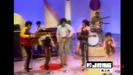 Top 30 Pop Songs That Will Always Make You Smile