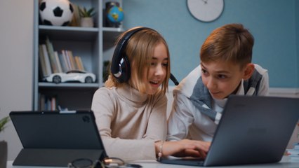 Are children spending too much time online and is this detrimental to their health?