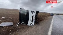 Çin kafilesini taşıyan otobüs devrildi: 3 yaralı