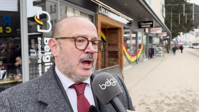 Le troisième jour du Forum économique mondial débute à Davos, en Suisse