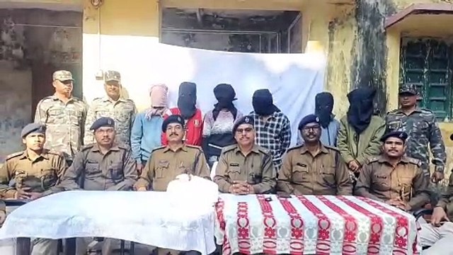 धनबाद में 6 साइबर अपराधी गिरफ्तार, फ्लैट में रहकर चला रहे थे साइबर ठगी का धंधा