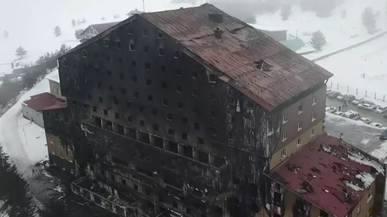 Kartalkaya’da yangın faciasının yaşandığı oteld...