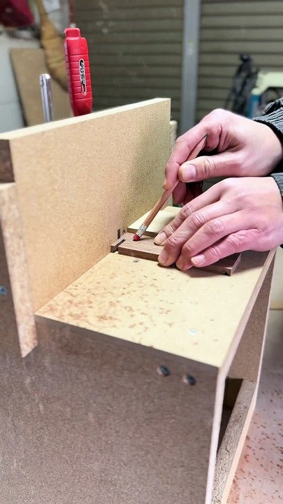 Master the Art of Unique Box Joints-👀✔-project2025-#woodworking #woodworks #japanesecarpenter #boxjoints #woodcraft #carpentry