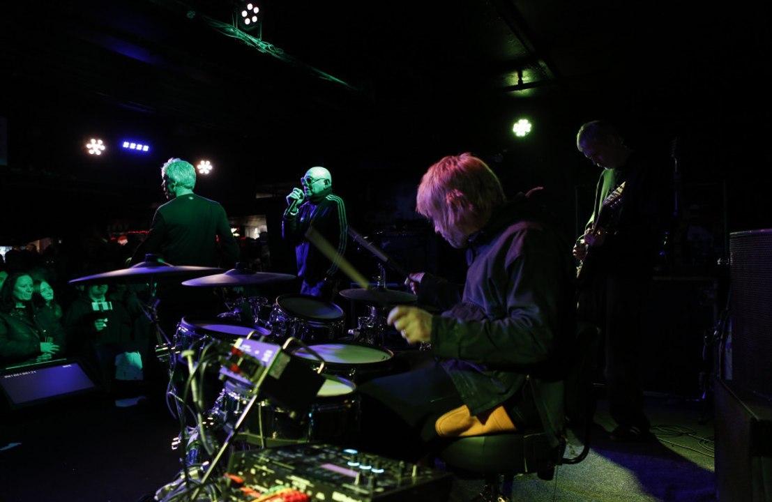 Ringo Starr’s on Zak Starkey cancels Mantra of the Cosmos gig due to blood clot