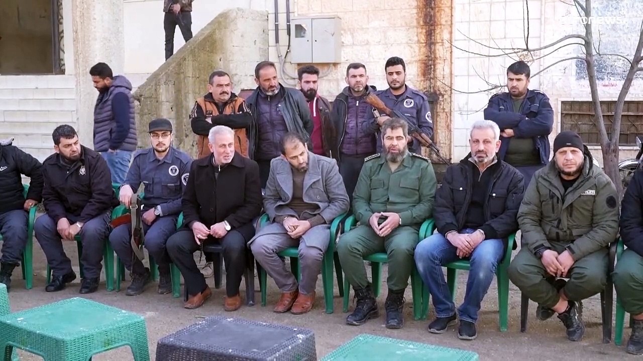 سبقت هيئة تحرير الشام إلى دمشق وزعيمها يفوق الشرع طموحًا.. ما مصير الفصائل الجنوبية في سوريا؟