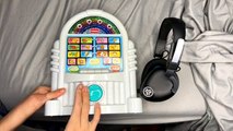 Aiden Micheal Rojas Glitching His Playskool Silly Songs Jukebox