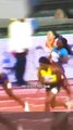 Quand une équipe d'athlétisme loupe son relais #sport