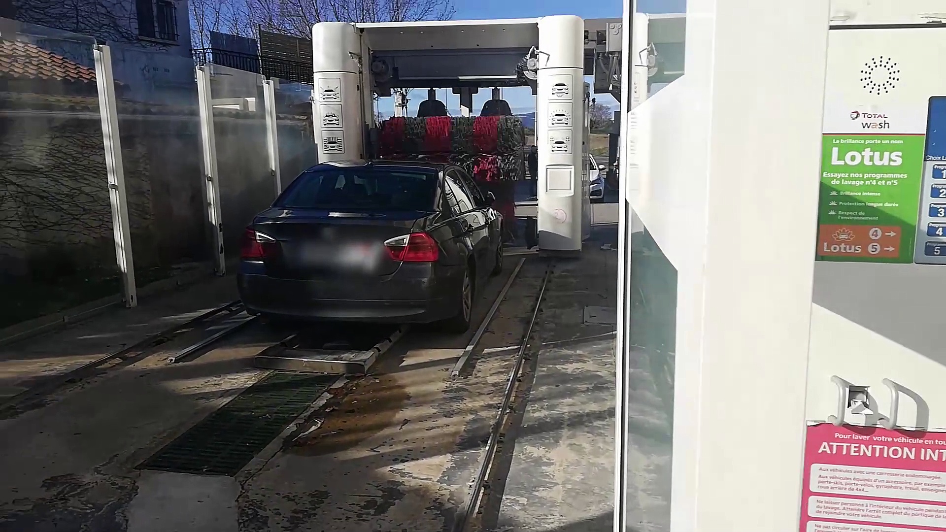 BMW E90 Série 3 2006