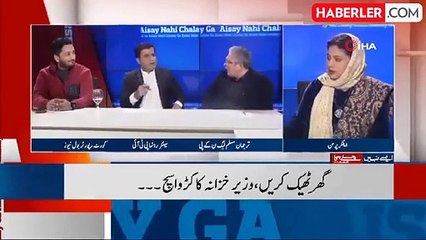 Pakistan'da Canlı Yayında Kavga Çıktı