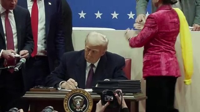 El gobierno de Trump autoriza las redadas de migración en escuelas, colegios e iglesias