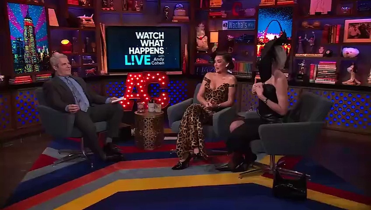 Julia_Fox_Wants_To_Be_a_Real_Housewife_Of_New_York_City___WWHL(480p)