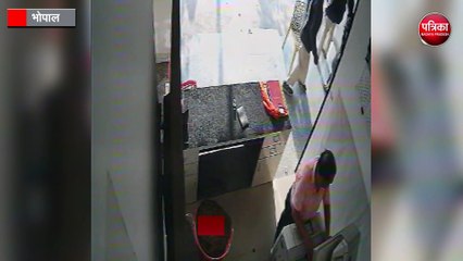 चाय पर चल गई तलवार