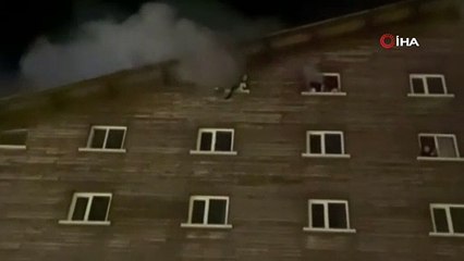 Biri bebeğini attı diğeri çatı katından atladı