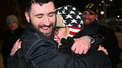 "Freiheitskämpfer und Patrioten": Kapitol-Stürmer feiern ihre Freilassung