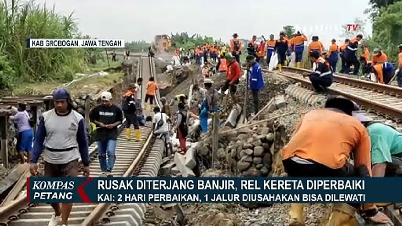 Rusak Diterjang Banjir, Rel Kereta Api di Grobogan Jateng Terus Diperbaiki
