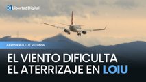 Las fuertes rachas de viento complican los aterrizajes en el aeropuerto de Loiu