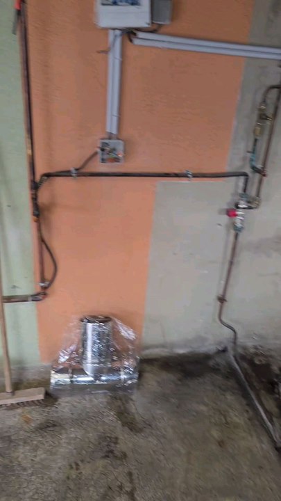 #fyp #france #plumber #viral_video #followpose d'une chaudière granulés bois Easypell www.sarl-kdpm.fr