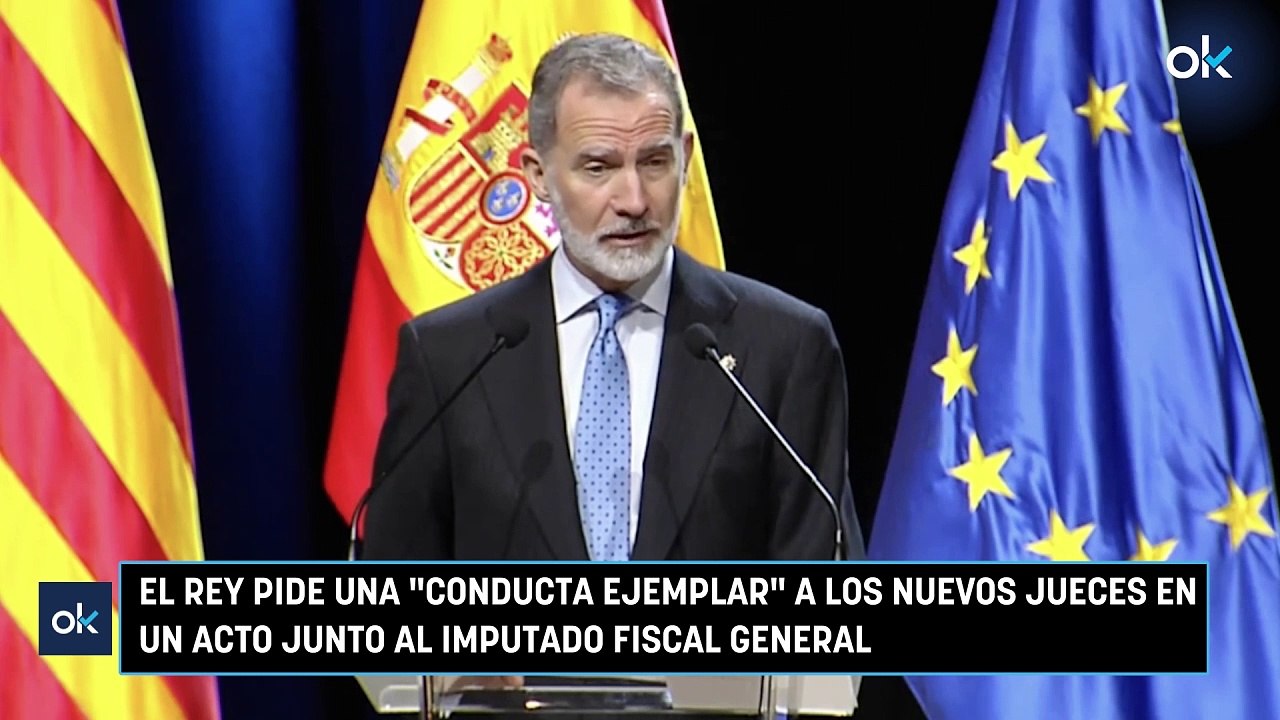 El Rey pide una conducta ejemplar a los nuevos jueces en un acto junto al imputado fiscal general
