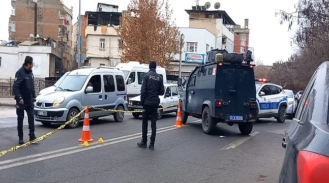 Diyarbakır'da sokak ortasında cinayet!