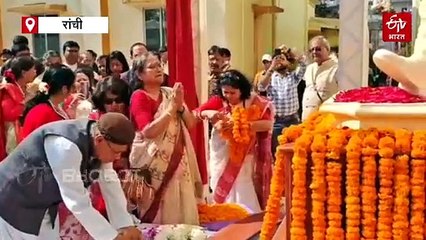 रांची में नेताजी की जिस प्रतिमा का आज हुआ अनावरण, वह कई मायनों में है बेहद खास. पढ़िए ये रिपोर्ट...