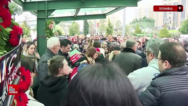 Bolu'daki otel yangınında ölen akademisyen ve kızı için cenaze töreni düzenlendi