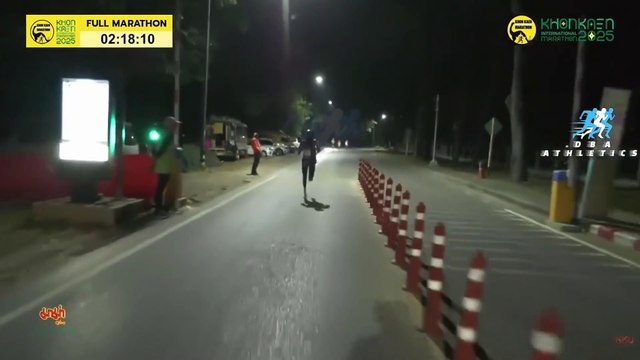 Gana un maratón en Tailandia... ¡corriendo con sandalias!
