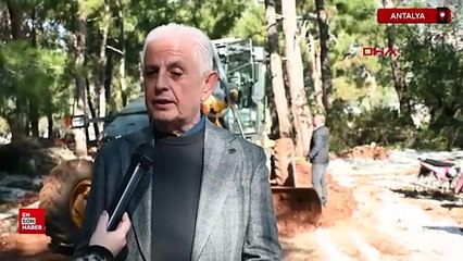 Antalya'da şiddetli dolu ve yağmur, 200 dönüm seraya zarar verdi