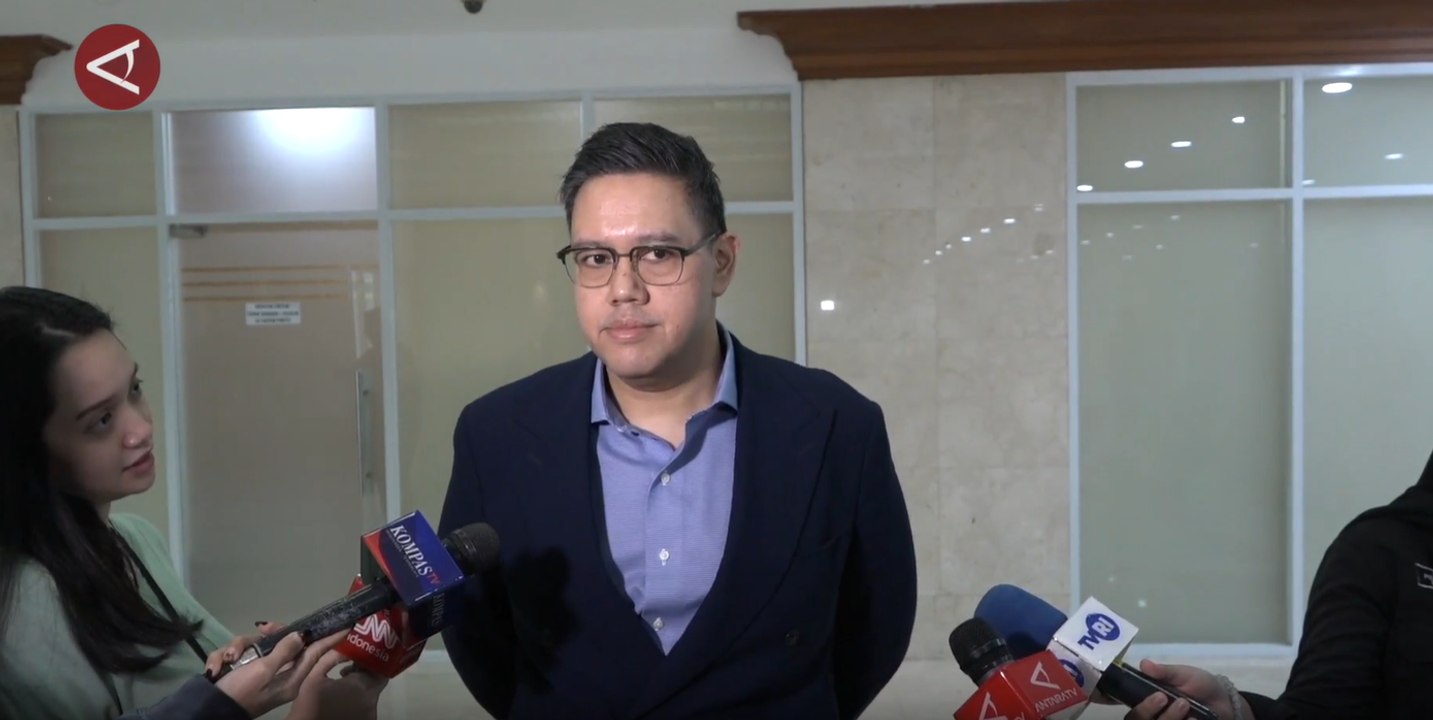 DPR: Perlu libatkan ahli untuk tentukan batas usia pengguna medsos