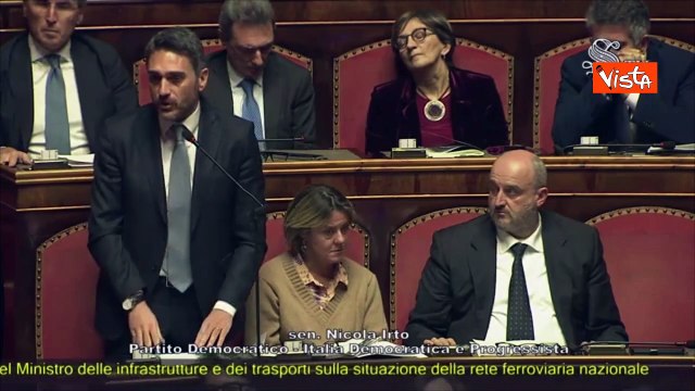 Salvini chiedi scusa , Pd espone cartelli in Aula Senato durante informativa su caos treni
