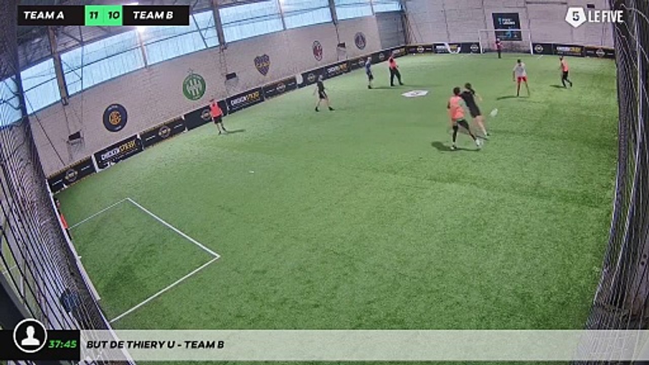 But de Thiery U - Team B