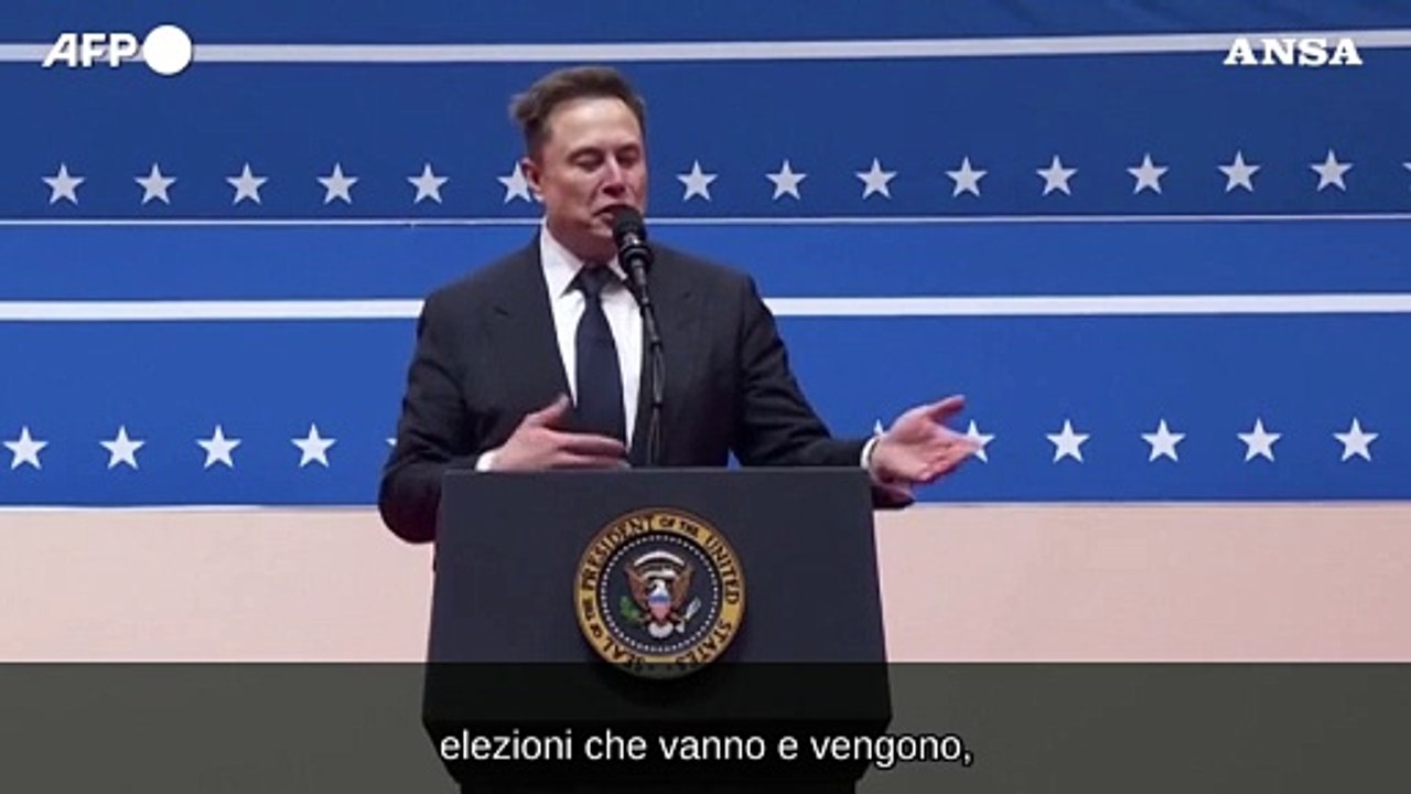 Elon Musk, ecco il presunto "saluto romano" sul palco di Washington