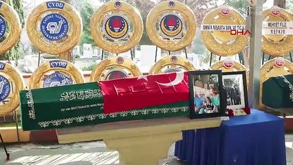 İstanbul - Kartalkaya'da hayatını kaybeden Güngör ailesi toprağa verildi / Ek bilgilerle