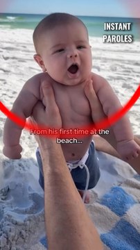 Ce bébé réalise ses tous premiers pas devant ses parents au milieu de la plage