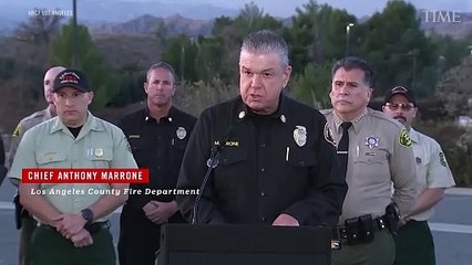 Firefighters Battle With New Rapidly-Moving Fire North of Los Angeles