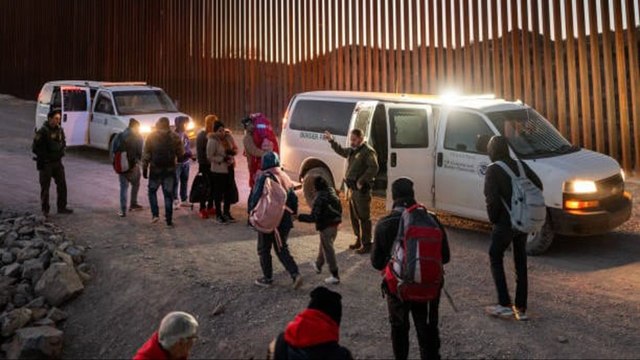 Trump Envía A 2000 Soldados A La Frontera Con México