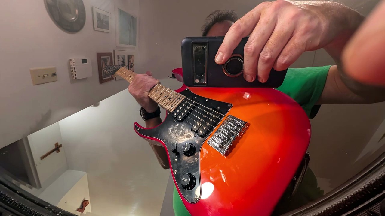 sylvain_eric_pipon MY OWN LITTLE WING ......(guitar solo and some overdrived, next (shortly after...).