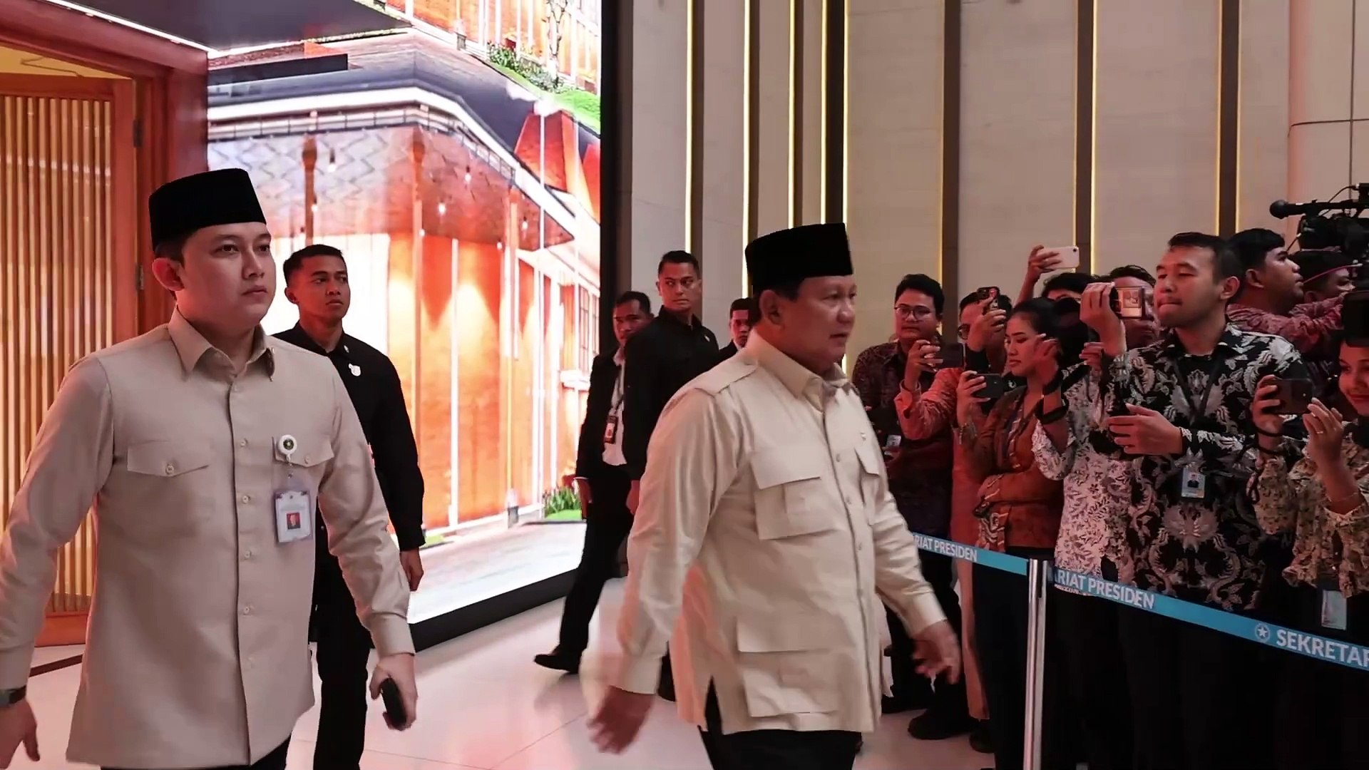 Prabowo Berangkat ke New Delhi, Penuhi Undangan Hadiri Peringatan Republik India