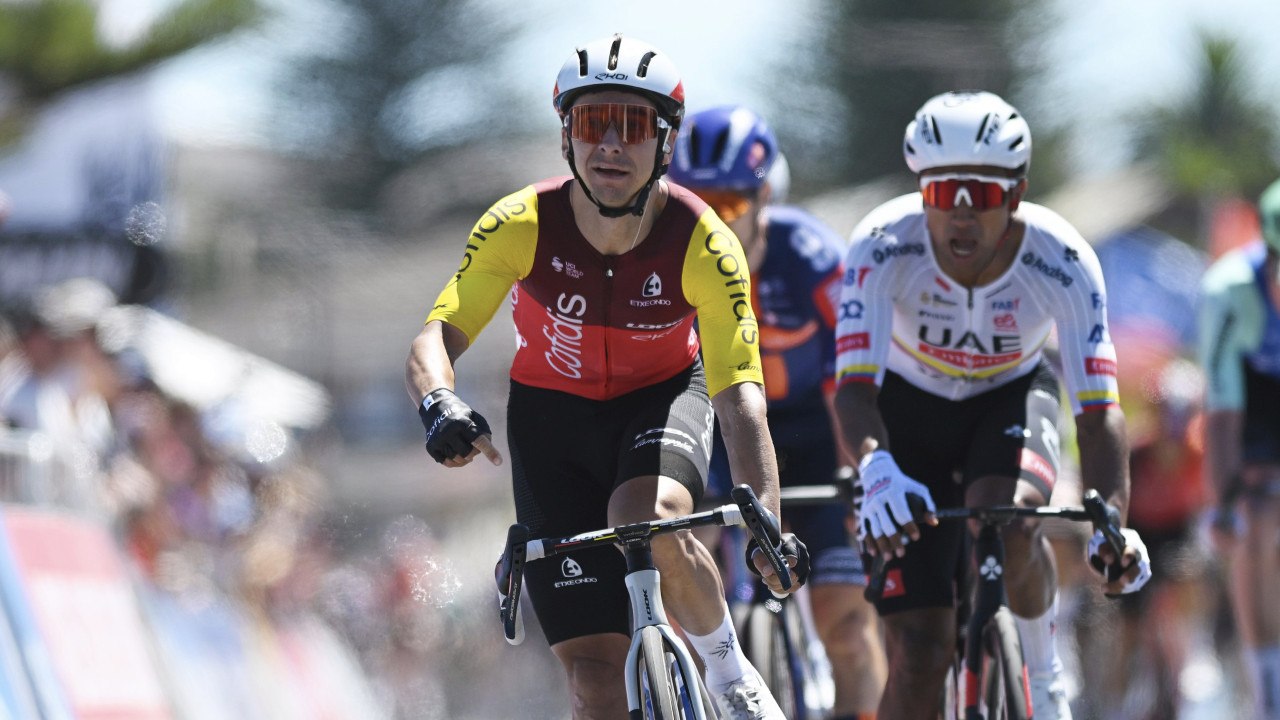 Cycling - Santos Tour Down Under 2025 - Long Re...