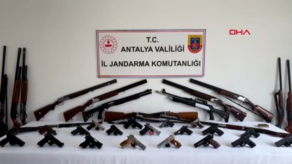 Alanya'da kaçak silah operasyonu