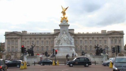 Look Around London - Buckingham Palace