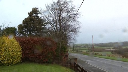 Rekordsturm fegt über Irland hinweg