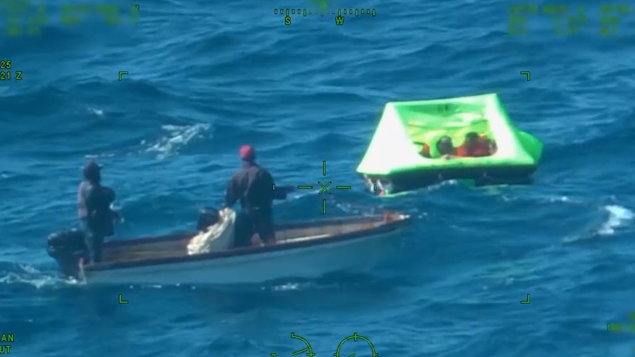 Quatre touristes américains perdus sur un radeau à 300 km des côtes