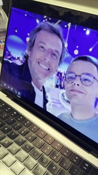 Il faut pas que ça sorte : Jean-Luc Reichmann et Emilien surpris en train de s'embrasser