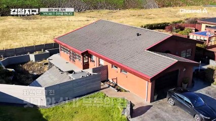 "재난 영화에 나오는 텅 빈 마을 같아요..." 화산 분출 이후 재난 영화에 나올 법한 귀신 마을이 되어 버린 그린다비크