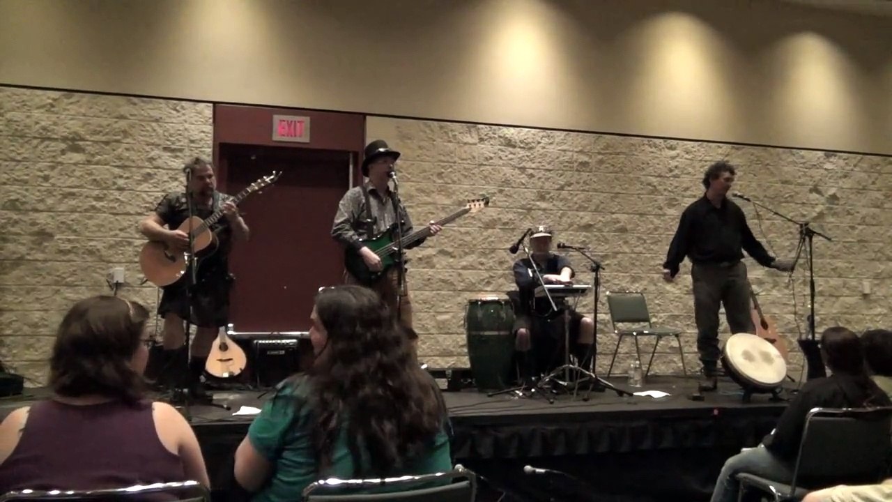 MegaCon 2012: Emerald Rose (8) - Vampire Girl (From the Planet Orn)