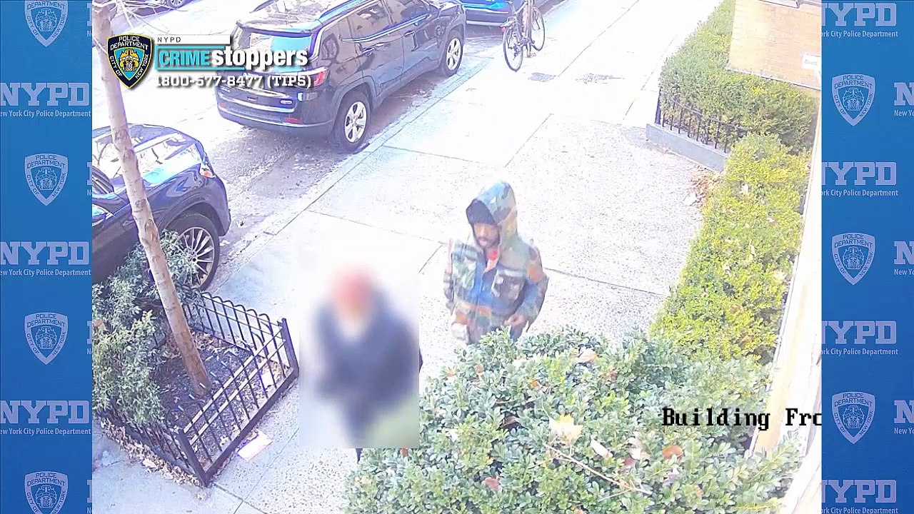 Man sucker punches woman to ground on Manhattan street